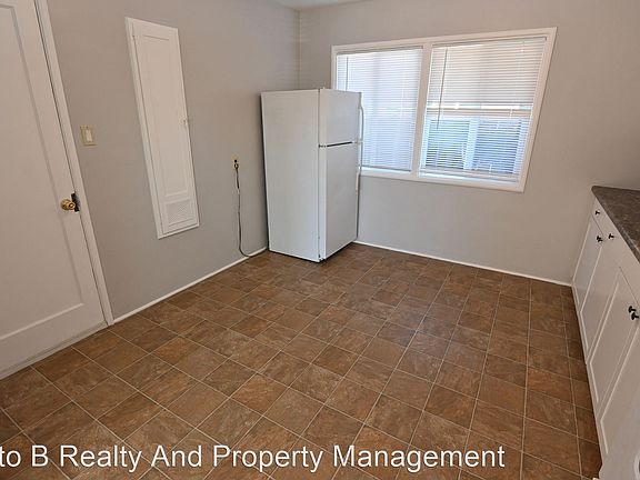 4th image of 92 S 28th St #9519258
