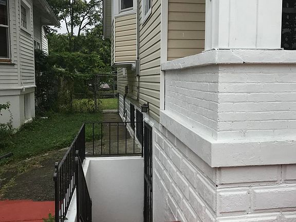 2nd image of 3730 W Broadway