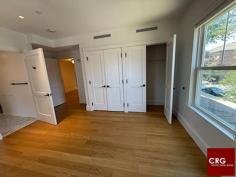 83-84 Gardner St #200L — Photo 20