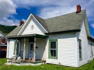 219 98th St, Marmet, WV 25315