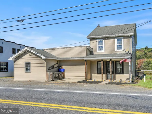 1039 Long Run Rd, Pine Grove, PA 17963