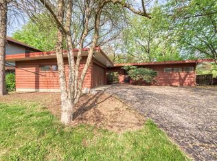 5813 Middaugh Ave, Downers Grove, IL 60516