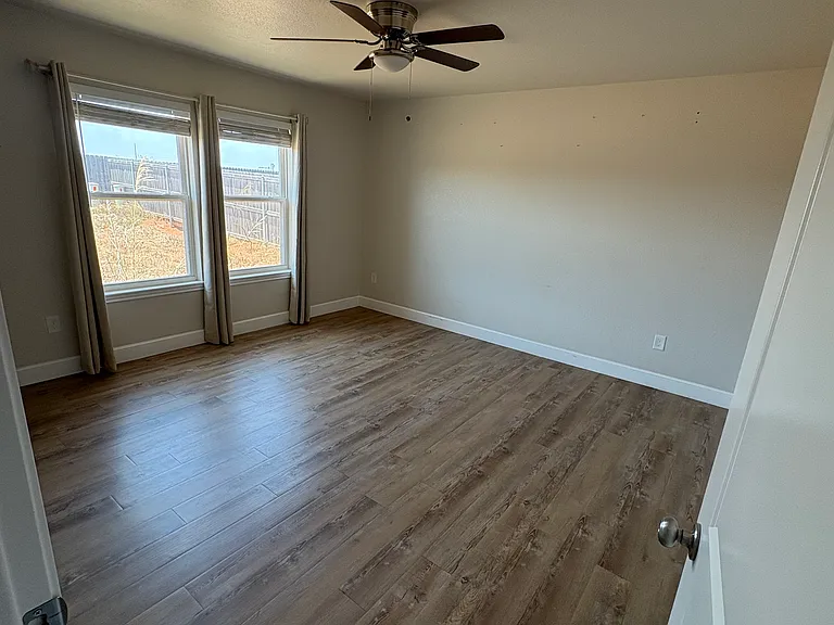 1842 Sweetwater Ln — Photo 6