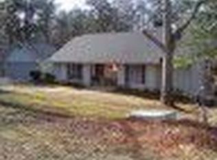 2088 Riverwood Dr, Gainesville, GA 30501