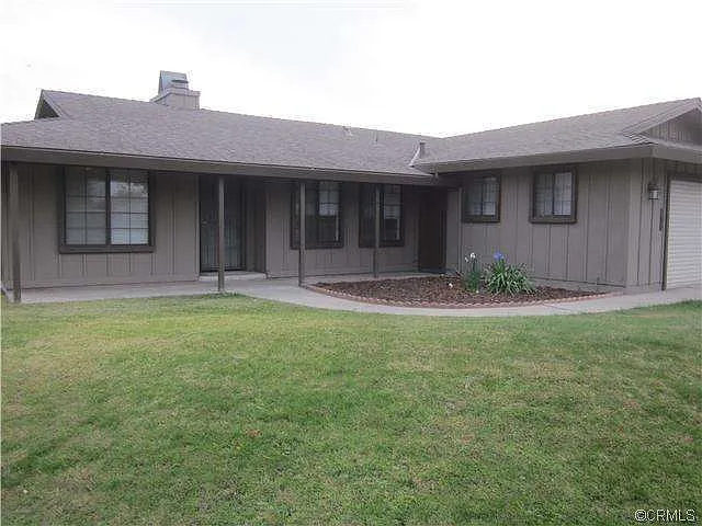 580 E Juniper Ave photo 1