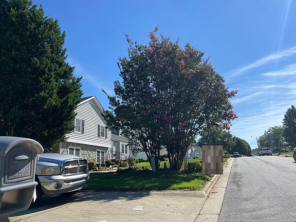 4th image of 16 Palm Tree Ct