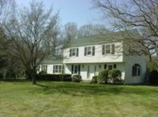8 Twilight Dr, Madison, CT 06443