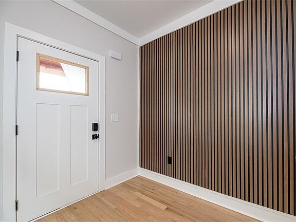 5th image of 171 Farrington Ave SE #A