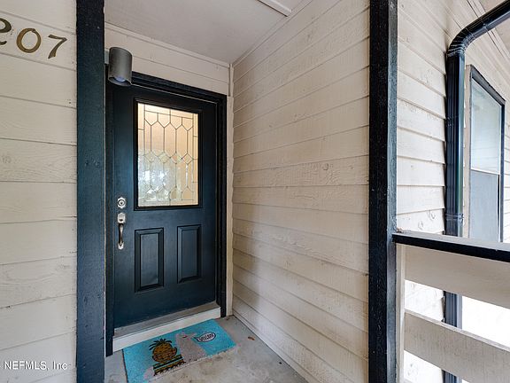 2nd image of 1604 ARCADIA Drive #207