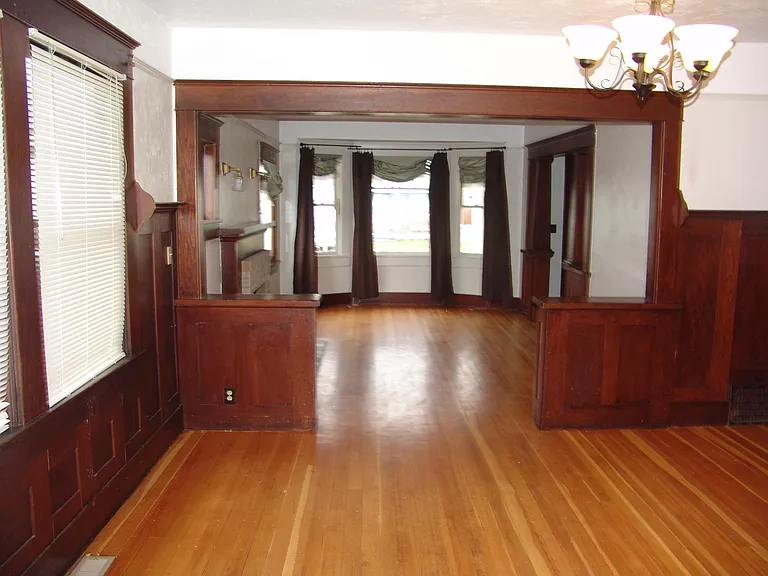 1342 Cedar St — Photo 3