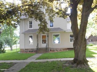 204 S East St, Orangeville, IL 61060