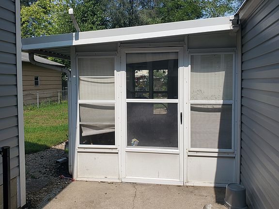 5th image of 614 Frances Ave