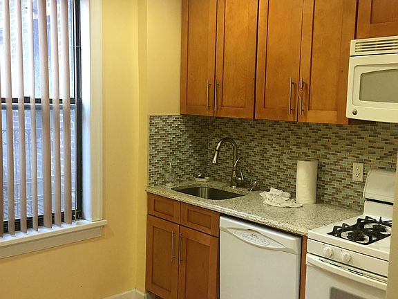 4th image of 42-20 Kissena Blvd #E-1o