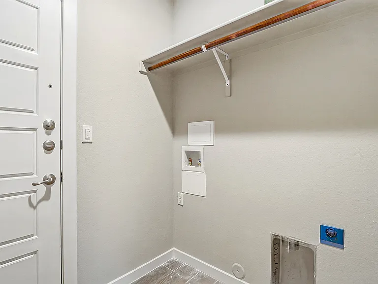 14740 Mike A Mendoza Ave — Photo 7