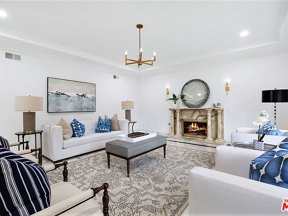 5th image of 18379 Lake Encino Dr