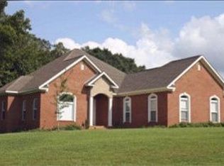 101 Della Mar Dr, Headland, AL 36345