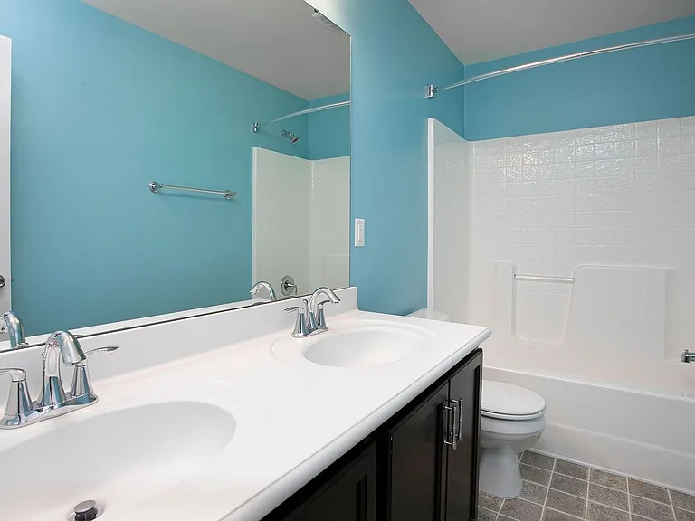 427 Stapleford Ln — Photo 16