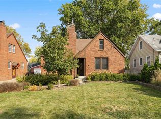 2711 42nd St, Des Moines, IA 50310