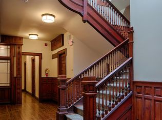 1605 Hennepin Ave #09139A20E, Minneapolis, MN 55403