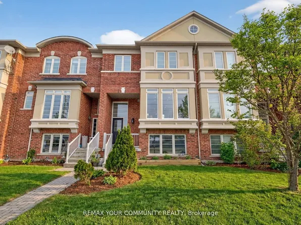193 Zokol Dr, Aurora, ON L4G 0B8