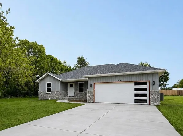 104 N Youngblood Avenue, Marionville, MO 65705