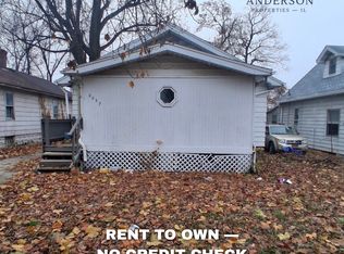 2057 N Charles St, Decatur, IL 62526