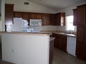 4th image of 46 Dogwood Trl