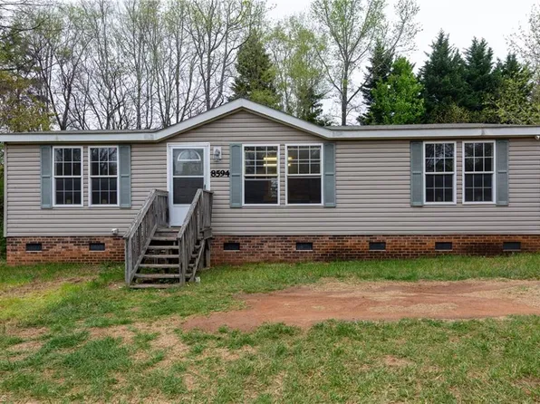 8594 Benbow Merrill Rd, Oak Ridge, NC 27310