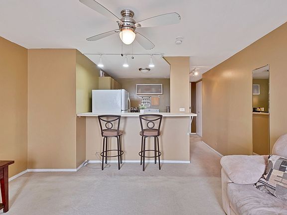 5th image of 1660 N Lasalle St #404