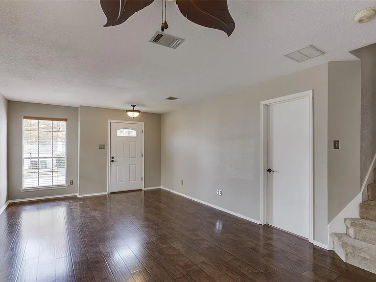 13210 Marrero Dr — Photo 9