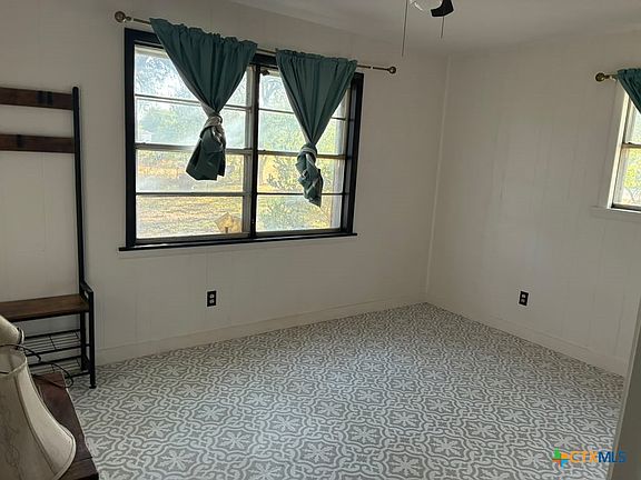 2nd image of 7716 McGregor Park Rd