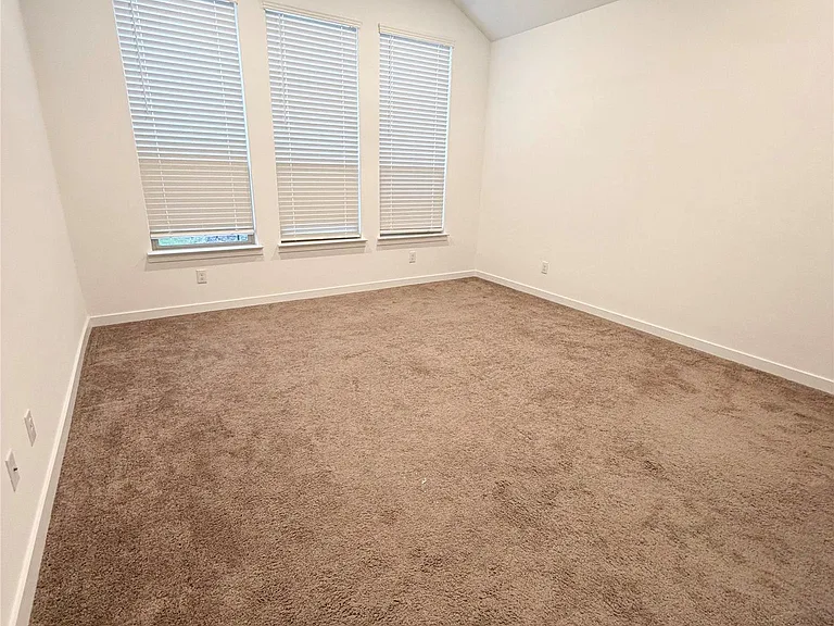 541 Breeds Hill Rd — Photo 18