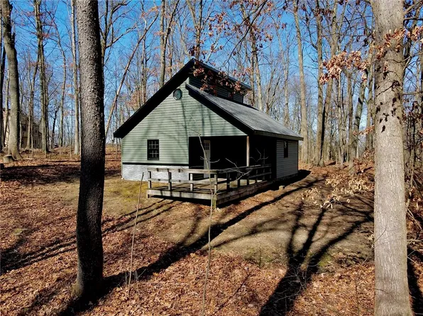 126 Hickory Hills Ln, Slippery Rock, PA 16057