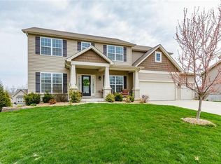 563 Heather Ridge Manor Ct, Wentzville, MO 63385