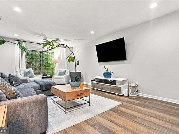 4th image of 6851 Roswell Rd Unit Q15