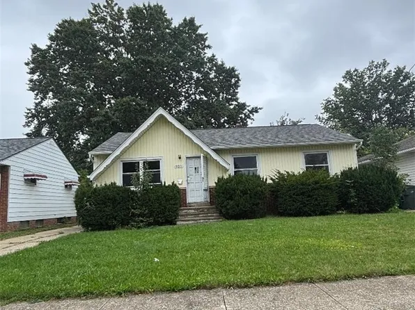 931 E 245th St, Euclid, OH 44123