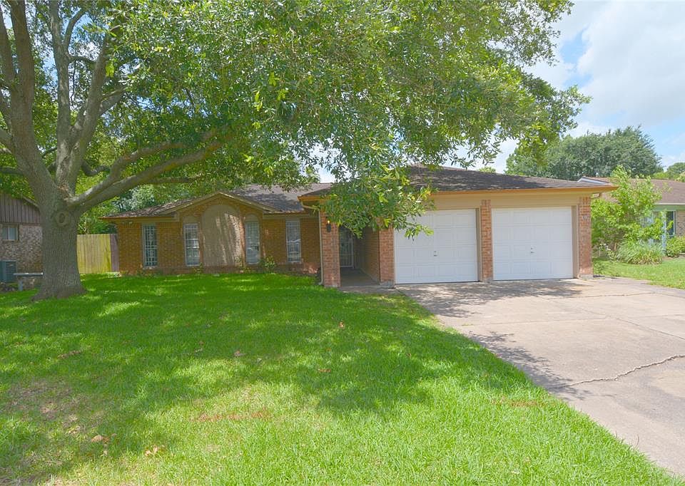 1st image of 10707 Shannon Hills Dr