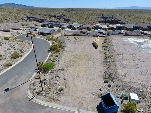 3294 Blacksmith Way, Bullhead City, AZ 86429