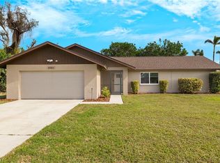 20821 Coconut DR, ESTERO, FL 33928