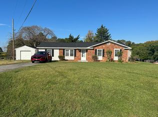 2304 Wickham Rd, Kernersville, NC 27284