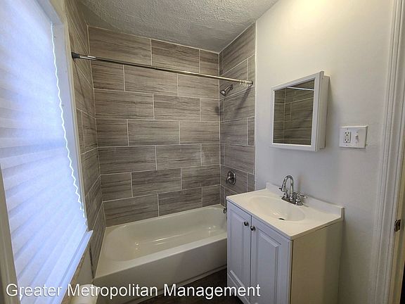 5th image of 25941 Lakeshore Blvd #3