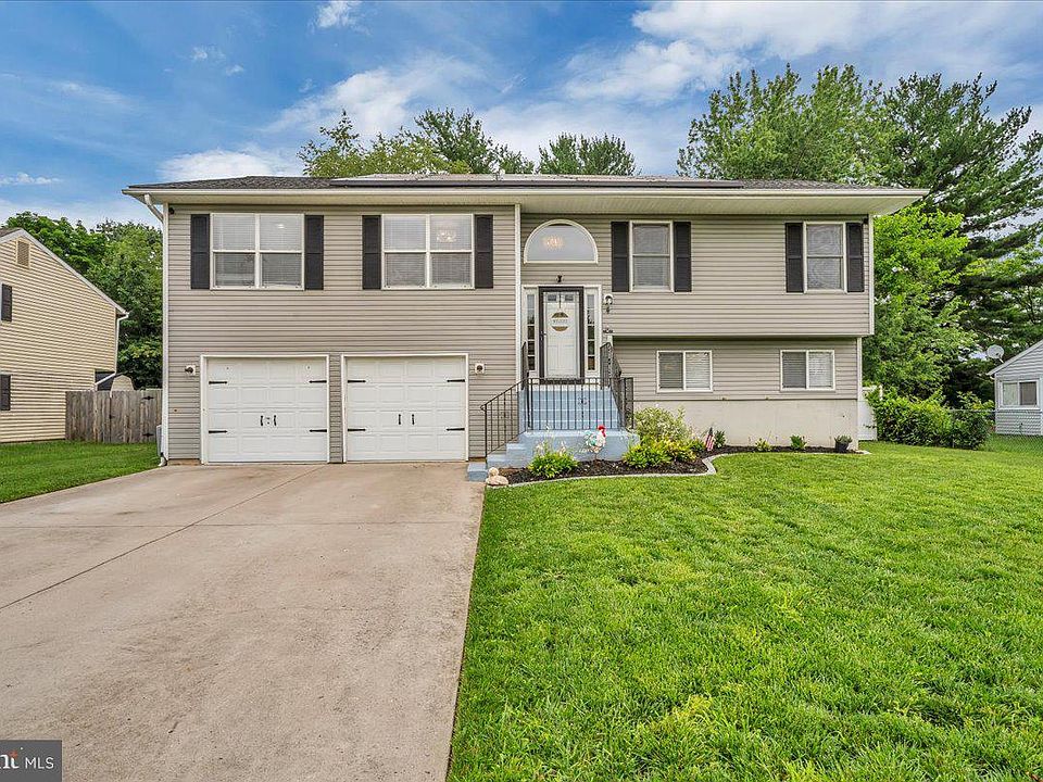 1st image of 4 Piedmond Ln