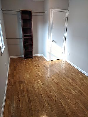 5th image of 726 Courtlandt Ave #2T