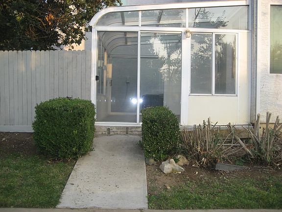 5th image of 3201 Babson Dr