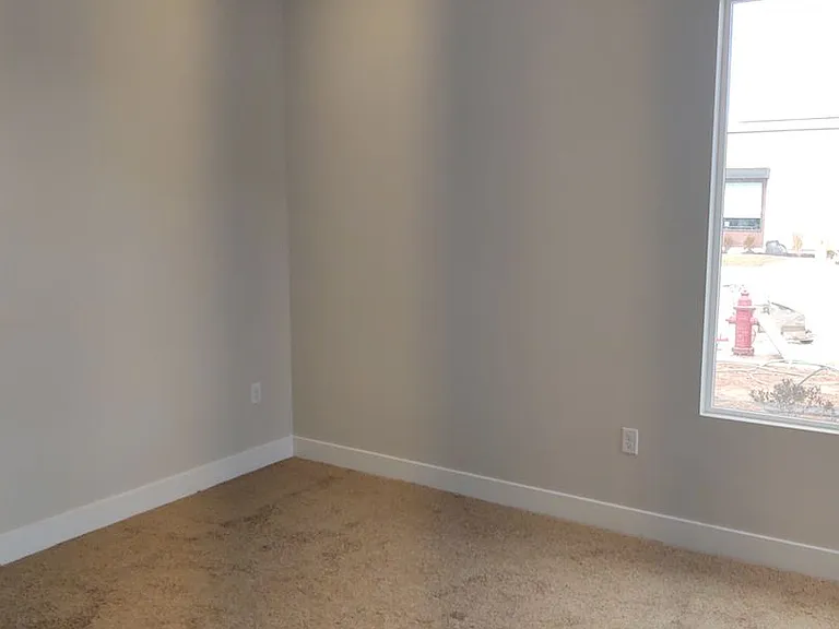 2830 E Snowberry Dr — Photo 3