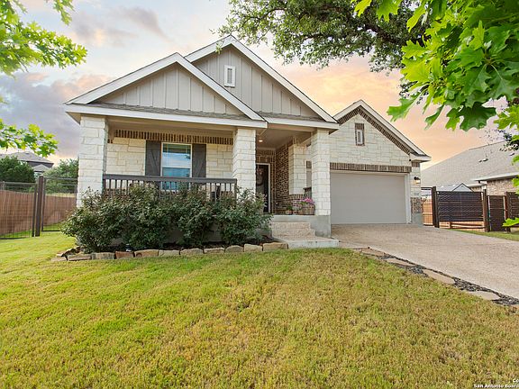 3rd image of 32115 Tamarind Bend