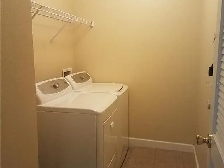 3033 Plymouth Rock Cir — Photo 16