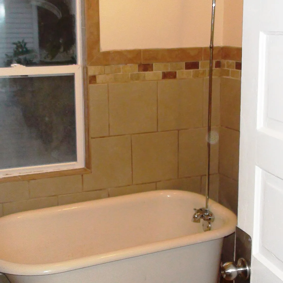 3 bed, 1300 sqft, $1,650 — Photo 4