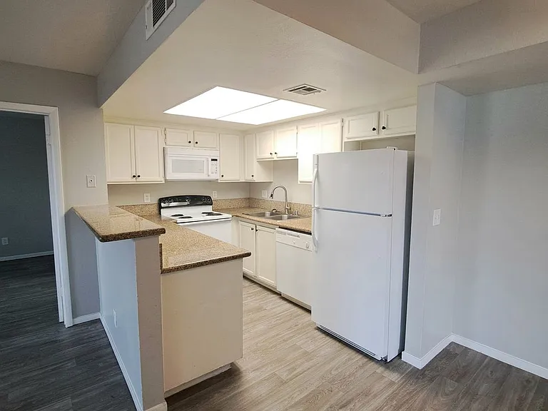 2556 S Van Patten St — Photo 22