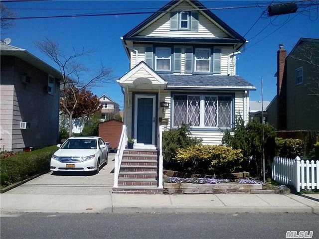 1st image of 420 Marguerite Ave